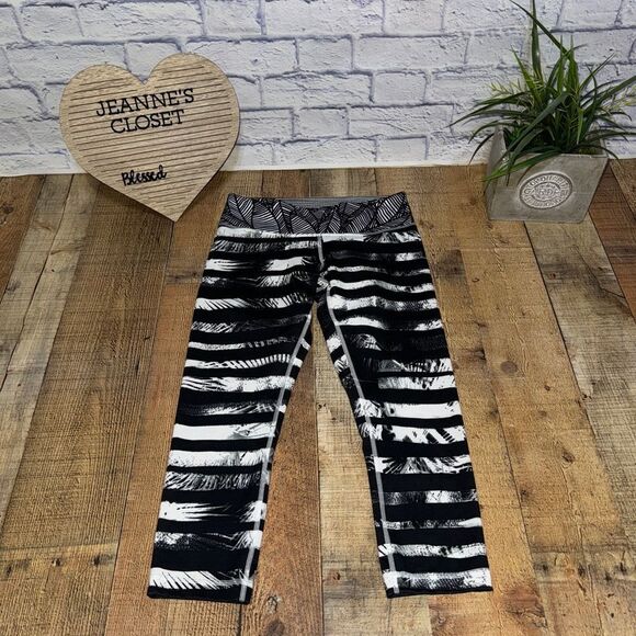 Lululemon Wunder Under Crop II Full-On Luon Shady Palms/Banana/Leaf/Gingham 8 - Picture 11 of 15